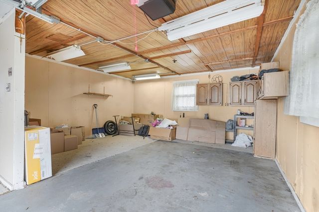 96 Star St, Fall River, MA 02724