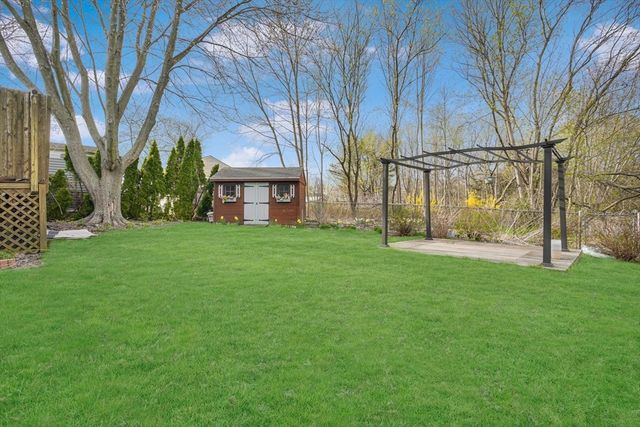 96 Star St, Fall River, MA 02724