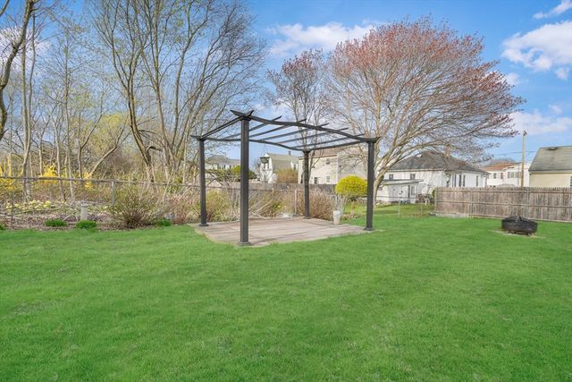 96 Star St, Fall River, MA 02724