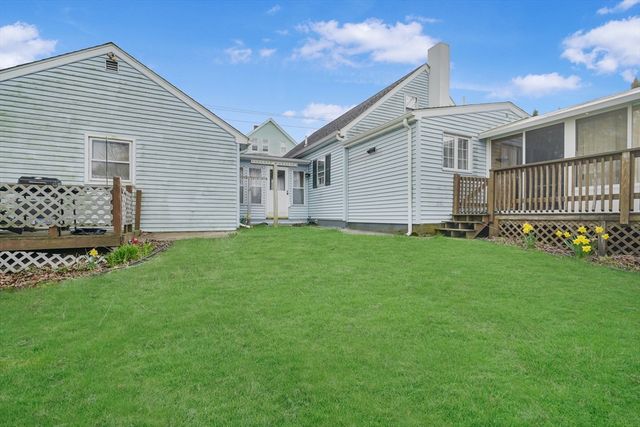 96 Star St, Fall River, MA 02724