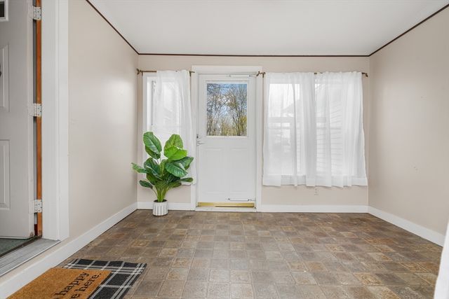 96 Star St, Fall River, MA 02724