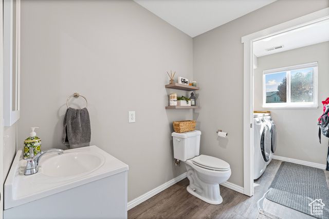 228 N BUCKINGHAM DR, North Salt Lake, UT 84054