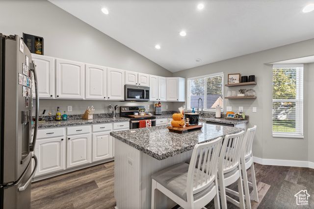 228 N BUCKINGHAM DR, North Salt Lake, UT 84054