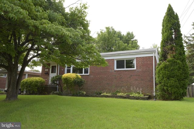 6815 KINGWOOD DR, Falls Church, VA 22042
