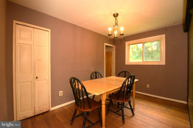 6815 KINGWOOD DR, Falls Church, VA 22042