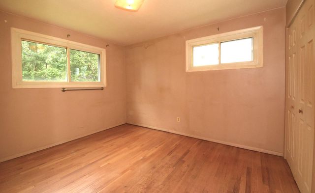 6815 KINGWOOD DR, Falls Church, VA 22042
