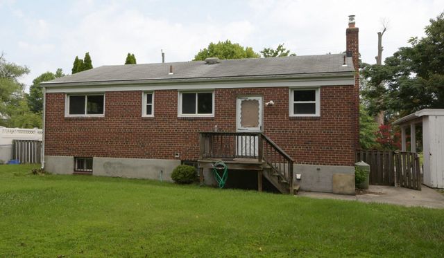 6815 KINGWOOD DR, Falls Church, VA 22042