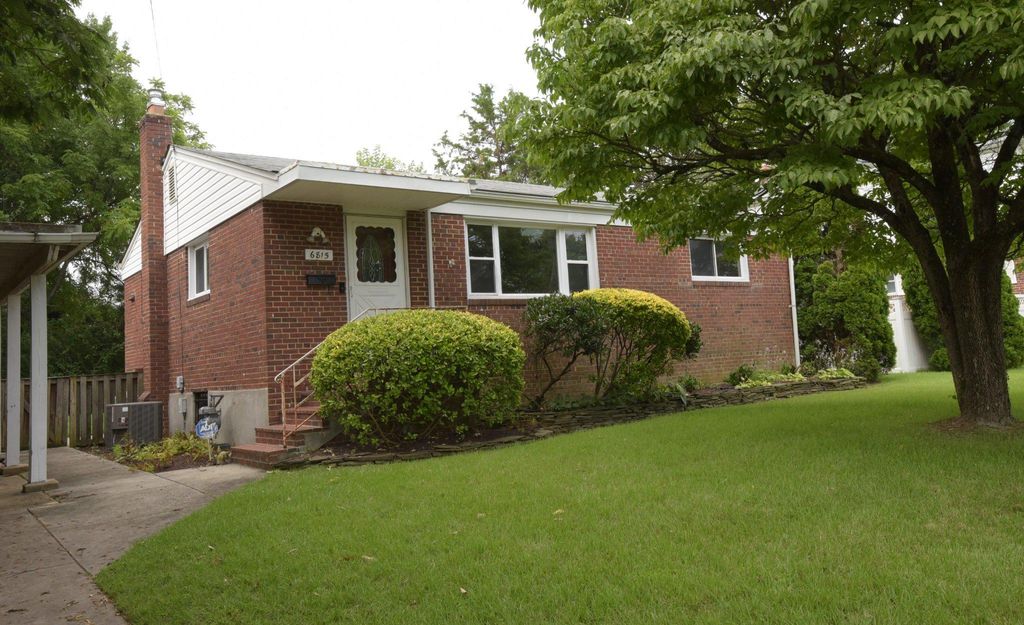 6815 KINGWOOD DR, Falls Church, VA 22042
