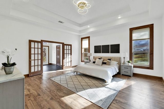 324 Rolling Oaks Ridge, Cedar Hill, TX 75104