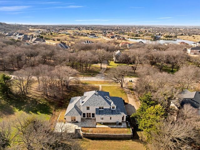324 Rolling Oaks Ridge, Cedar Hill, TX 75104