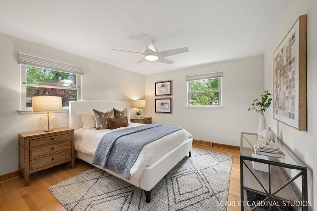 17 Meisinger Lane, Naperville, IL 60540