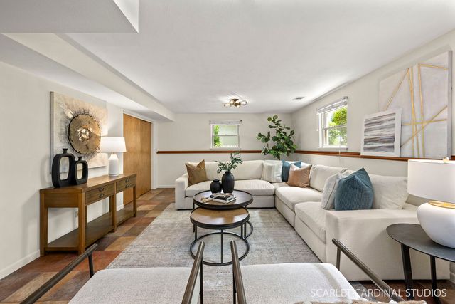 17 Meisinger Lane, Naperville, IL 60540
