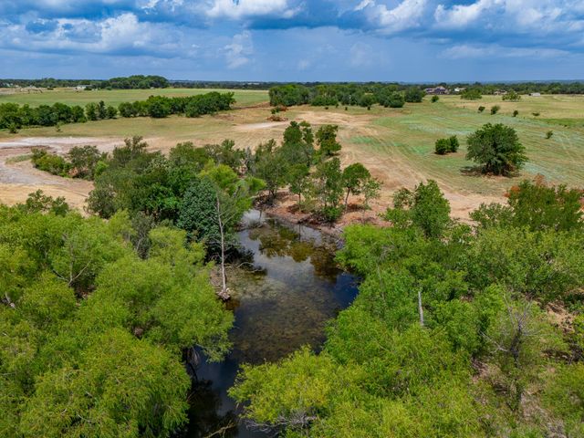 487 County Road 2514, Decatur, TX 76234