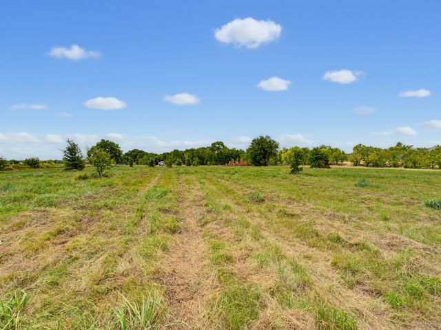 487 County Road 2514, Decatur, TX 76234