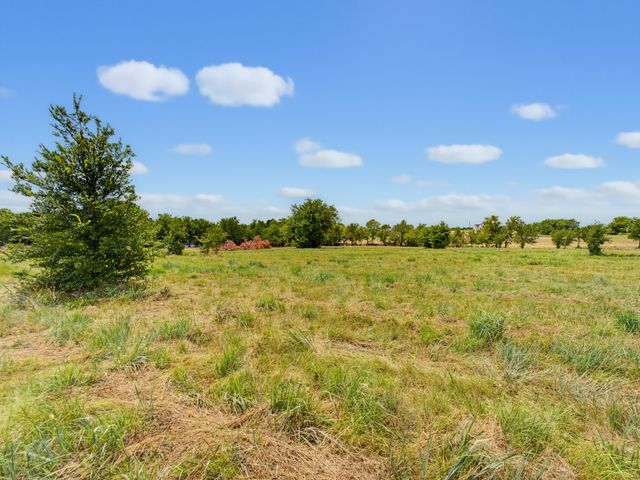 487 County Road 2514, Decatur, TX 76234