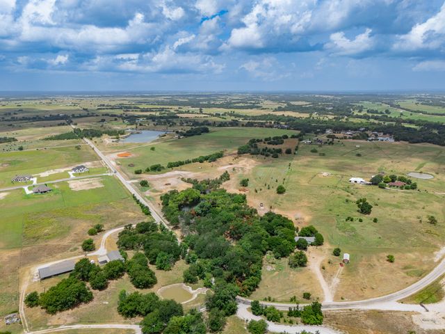 487 County Road 2514, Decatur, TX 76234