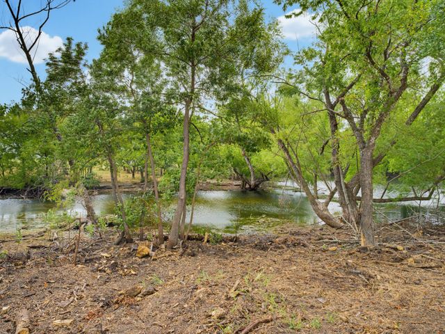 487 County Road 2514, Decatur, TX 76234