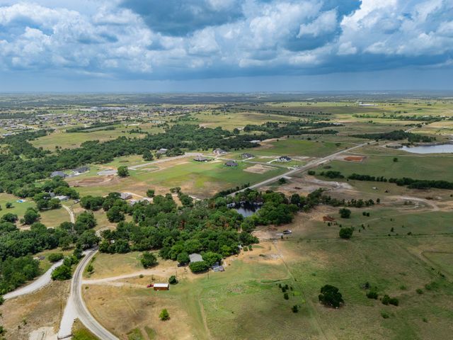 487 County Road 2514, Decatur, TX 76234