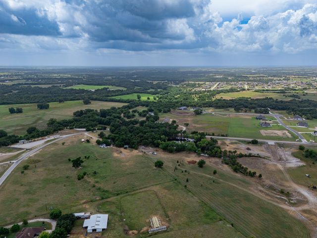 487 County Road 2514, Decatur, TX 76234
