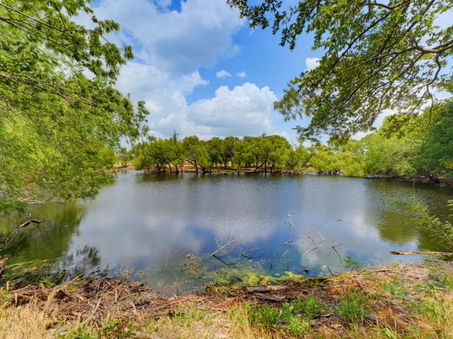 487 County Road 2514, Decatur, TX 76234