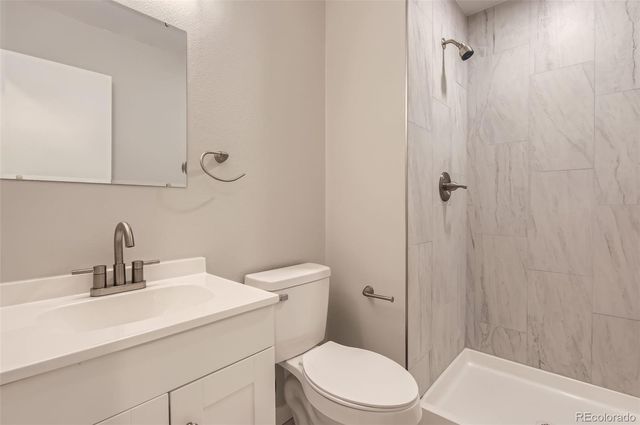 1811 S Quebec Way 31, Denver, CO 80231