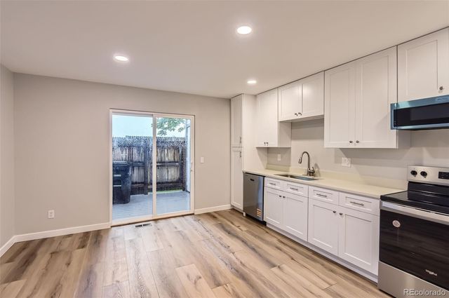 1811 S Quebec Way 31, Denver, CO 80231