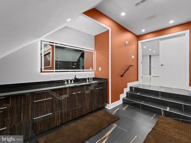 224 WILSON RD, Turnersville, NJ 08012