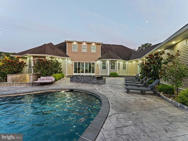 224 WILSON RD, Turnersville, NJ 08012