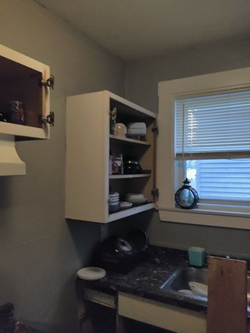 61 Vine 34, Lynn, MA 01905