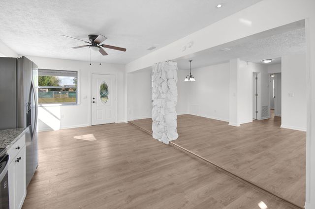 750 SW Lakehurst Drive, Port St Lucie, FL 34983