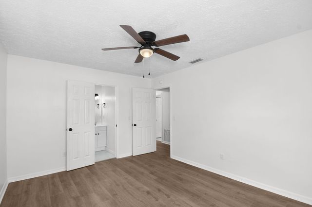 750 SW Lakehurst Drive, Port St Lucie, FL 34983