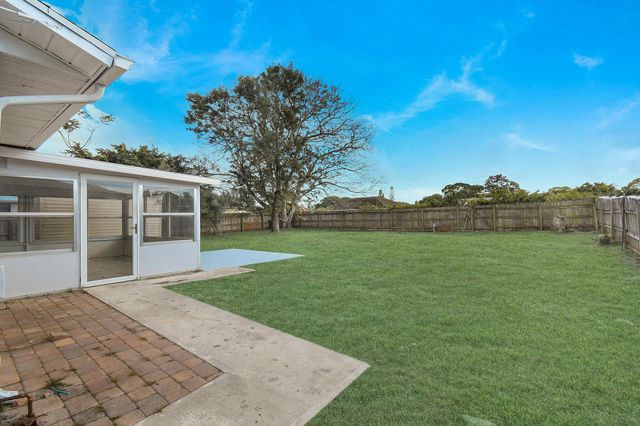 750 SW Lakehurst Drive, Port St Lucie, FL 34983