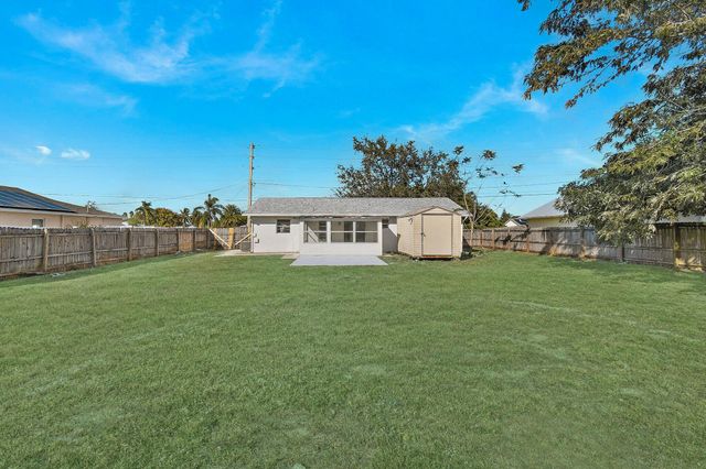 750 SW Lakehurst Drive, Port St Lucie, FL 34983