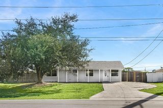 750 SW Lakehurst Drive, Port St Lucie, FL 34983