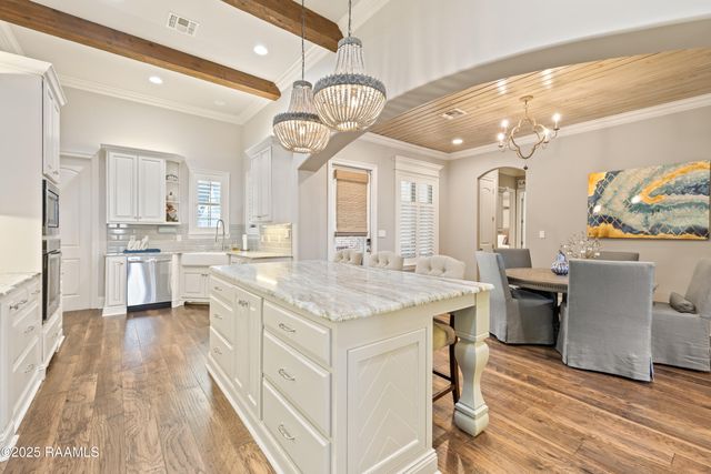 307 Barkhill Drive, Lafayette, LA 70508