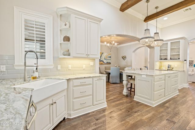 307 Barkhill Drive, Lafayette, LA 70508