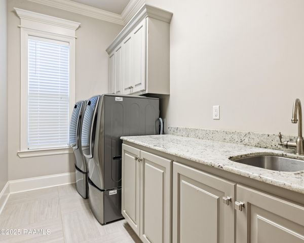 307 Barkhill Drive, Lafayette, LA 70508