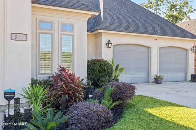 307 Barkhill Drive, Lafayette, LA 70508