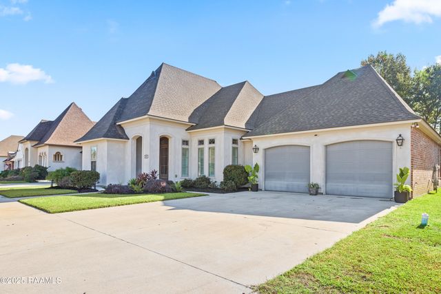 307 Barkhill Drive, Lafayette, LA 70508