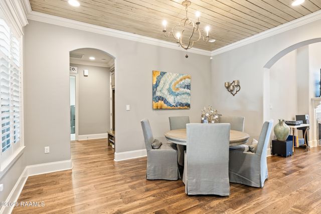 307 Barkhill Drive, Lafayette, LA 70508