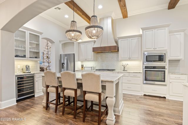 307 Barkhill Drive, Lafayette, LA 70508