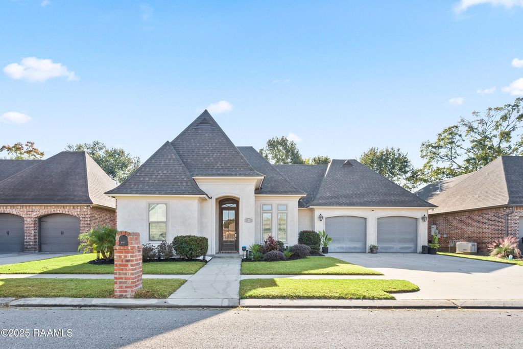 307 Barkhill Drive, Lafayette, LA 70508
