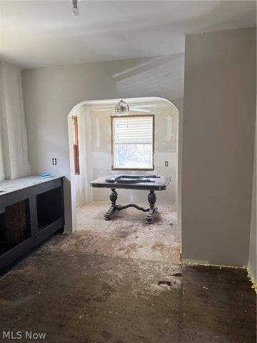 2885 Erie Avenue NW, Massillon, OH 44646