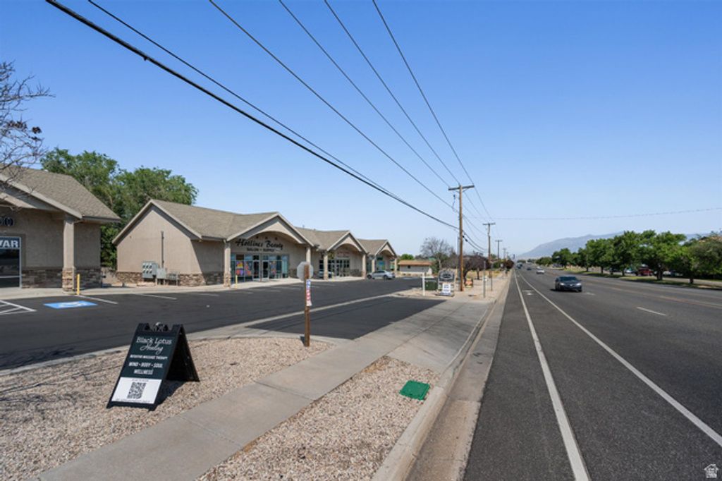 4655 S 1900 W #7,8, Roy, UT 84067 — photo 4