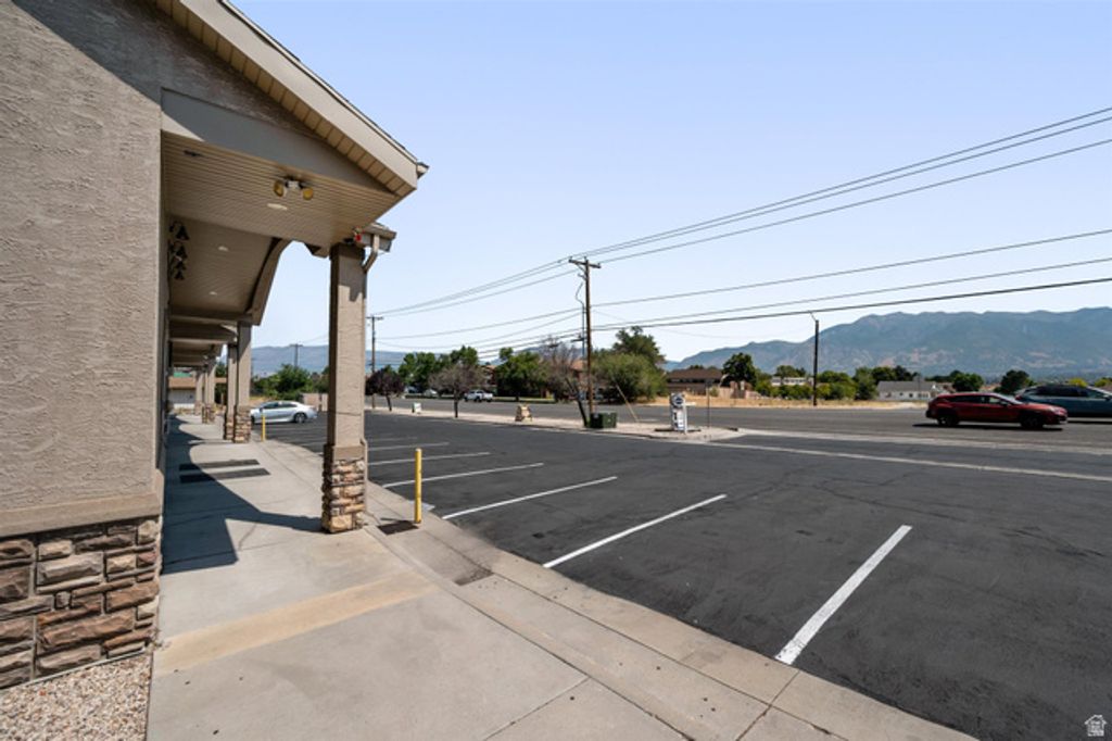 4655 S 1900 W #7,8, Roy, UT 84067 — photo 5