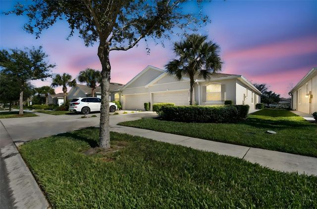 7852 TIMBERVIEW LOOP, Wesley Chapel, FL 33545