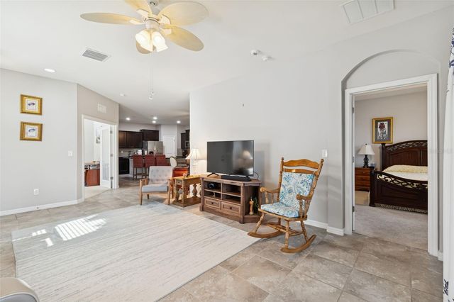 7852 TIMBERVIEW LOOP, Wesley Chapel, FL 33545