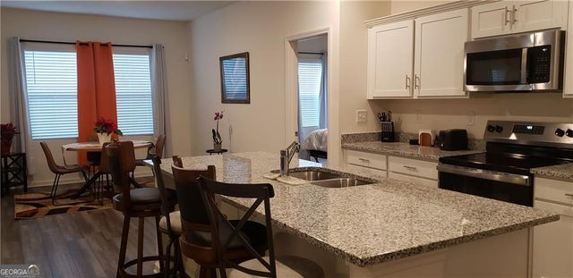 115 N Chesapeake Bay Drive, Locust Grove, GA 30248