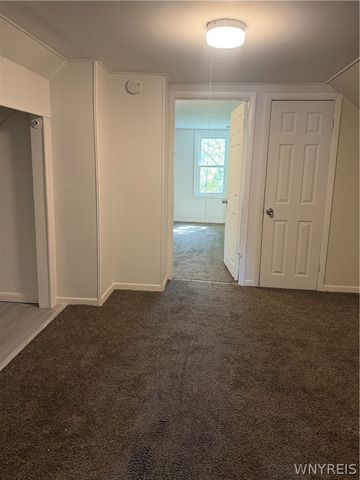 203 Roslyn Street, Buffalo, NY 14215