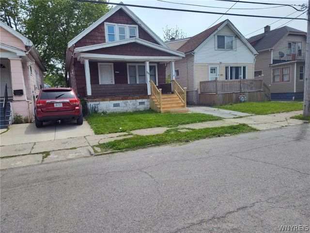 203 Roslyn Street, Buffalo, NY 14215